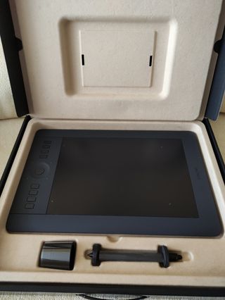 Tableta gráfica Wacom intuos pro M