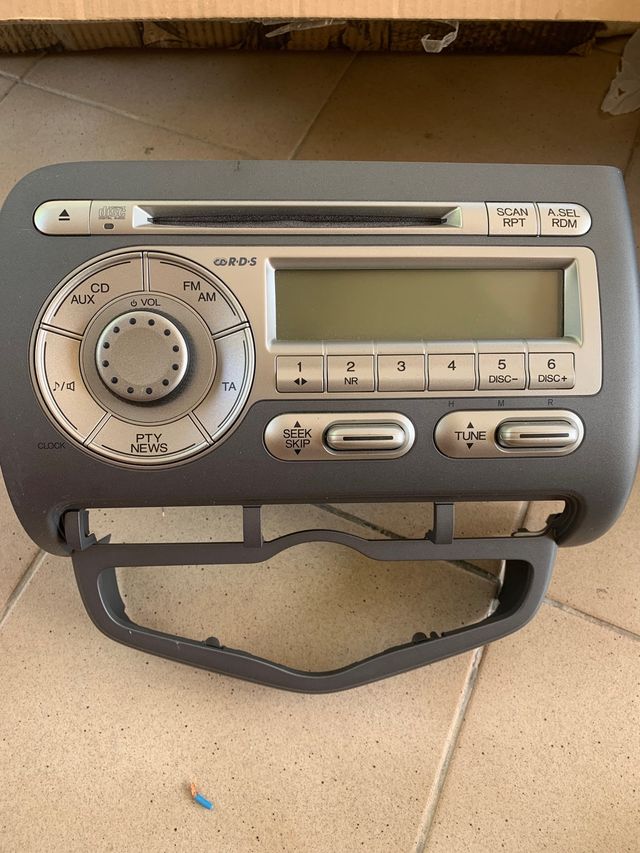 radio cd aux honda jazz 1.4 2006