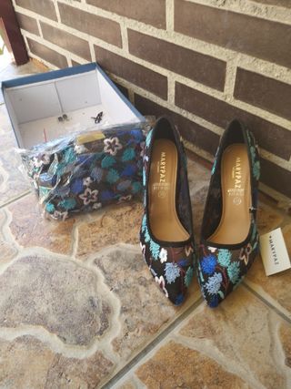 Zapatos de fiesta y bolso