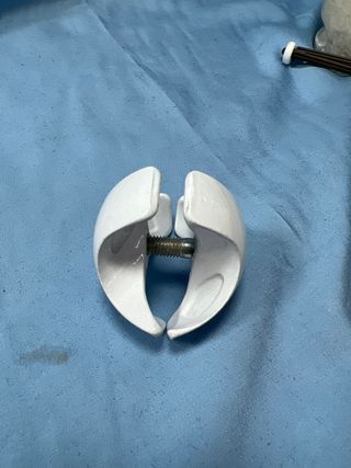 abrazaderas para montar estanterias