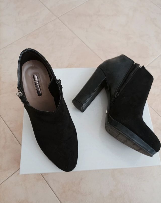 Scarpe da donna con tacco