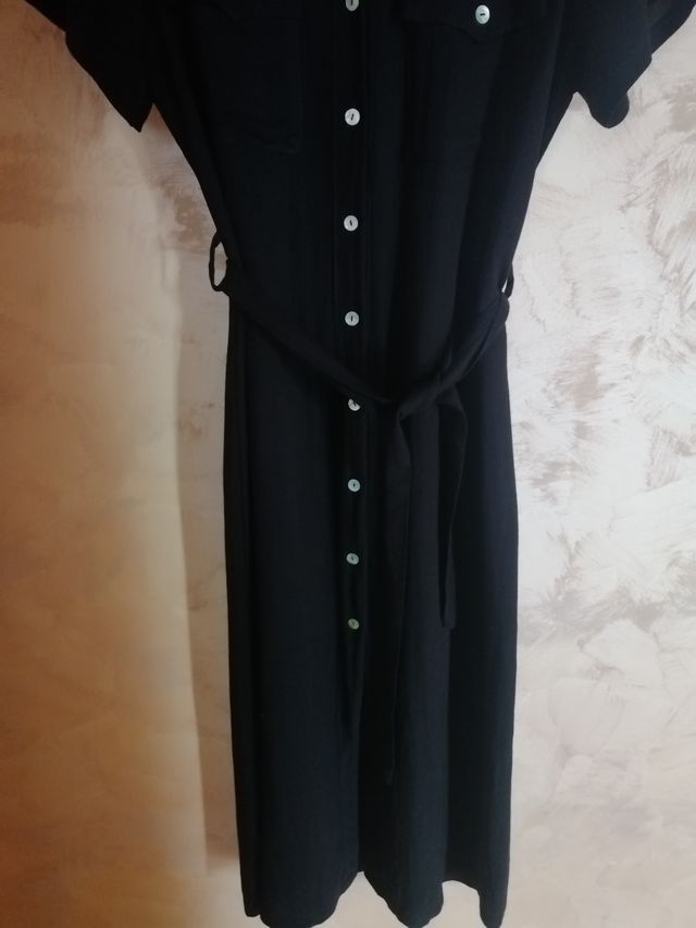 Vestito da donna nero a camicione