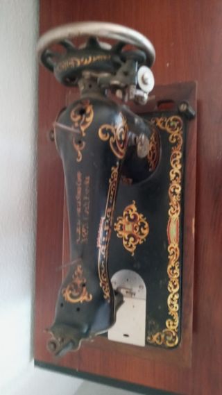Maquina de coser antigua
