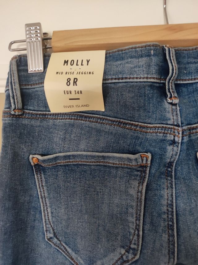 Vaqueros River Island