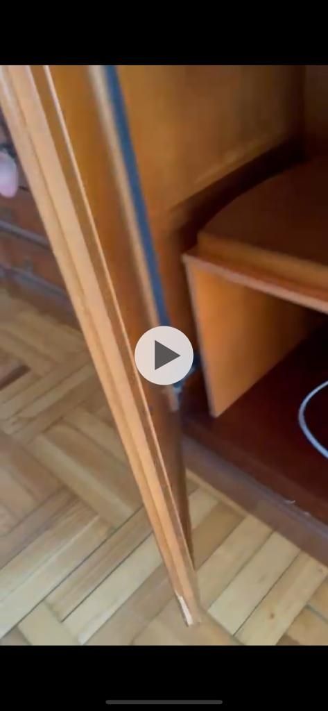 Mueble salon tv madera maciza vitrina señorial