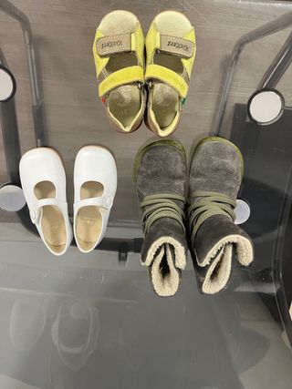 🟢zapatos niña ( sin apenas uso) 