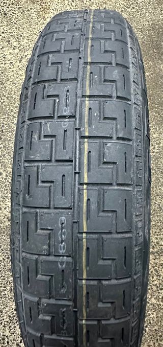 Rueda repuesto auxiliar galleta coche