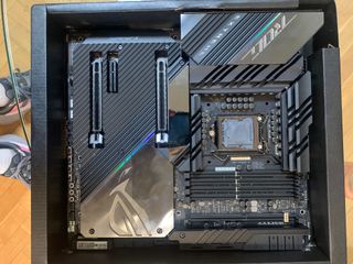 Asus Maximus XIII Extreme Como nueva.