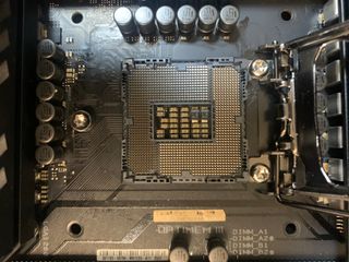 Asus Maximus XIII Extreme Como nueva.