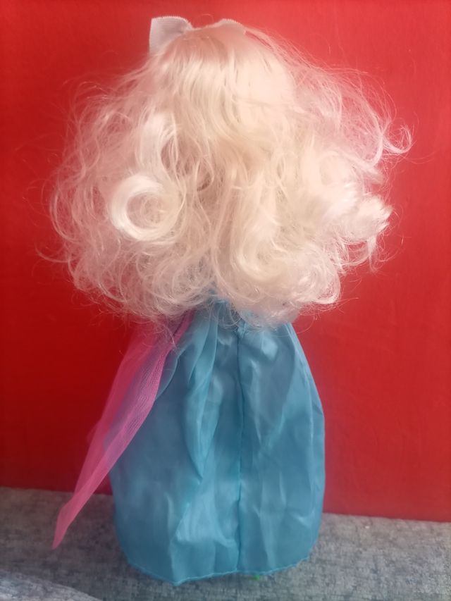 Muñeca con ropa