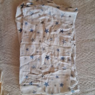 Almohada cuna +protector impermeable