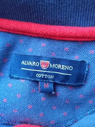 Polo azul Álvaro Moreno