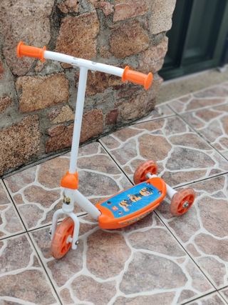 Minions patinete infantil