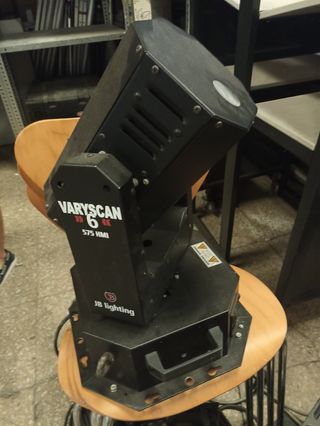 Cabeza movil jb lighting varyscan 6 575w