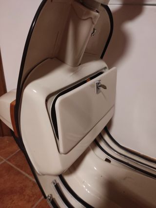 Mesa y silla escritorio "vespa".