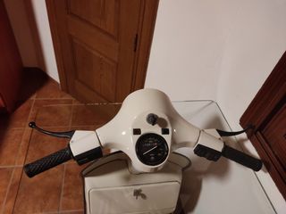 Mesa y silla Vespa