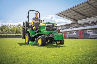 TRACTOR CORTACÉSPED JOHN DEERE X950R