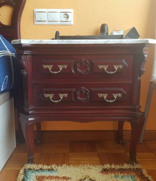 Dormitorio antiguo completo