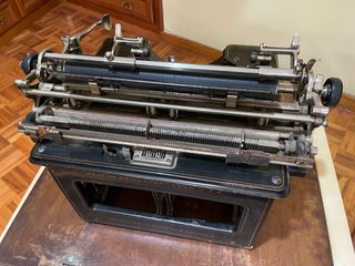 Máquina de escribir Yost N15