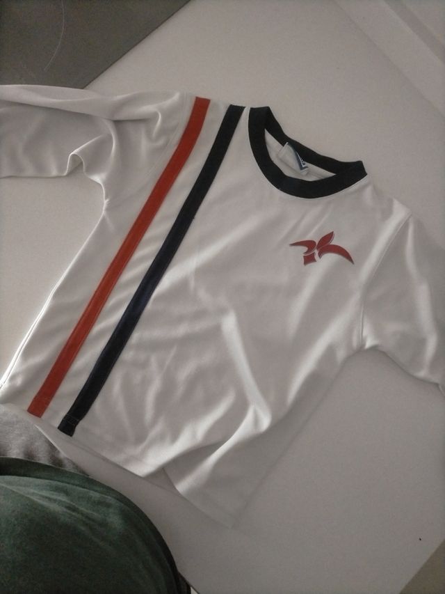 Prendas Colegio Montessori