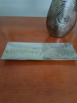 Jarrón y plato a juego