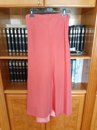 Falda larga con echalpe de la misma tela