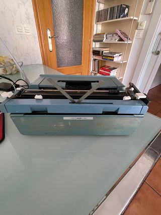Máquina de escribir Oliveti 46