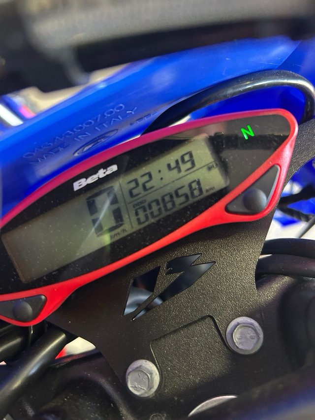 BETA 50 ENDURO RACING con 800kms comprada diciembr