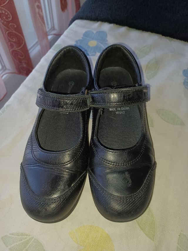 ZAPATOS DE COLEGIO