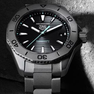 Tag Heuer Aquaracer 2000 Solargraph.