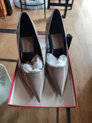 Zapatos muy cuidados. N 37