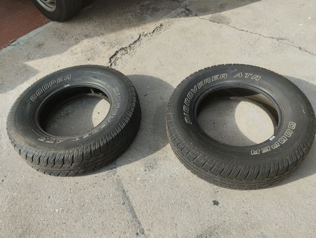 Neumáticos 4x4. 225/75R 16. 104S. 50 €