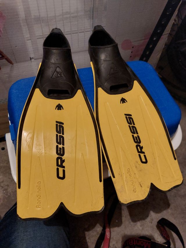 Aletas submarinismo niños, 10 eur cada par