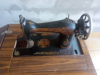 Maquina de coser Singer