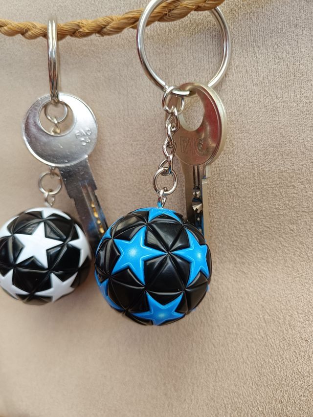 Llaveros balones