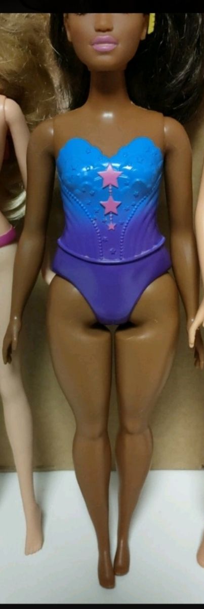 BARBIE NEGRITA CURVY MODEL