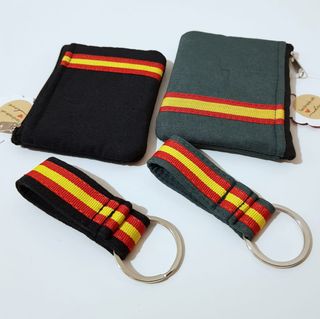 LLAVERO BANDERA DE ESPAÑA - VERDE O NEGRO