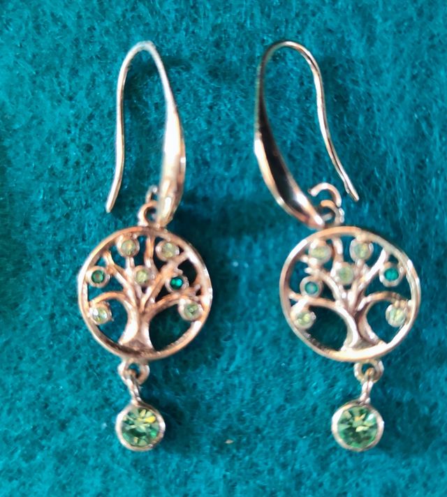 Pendientes chapados en oro