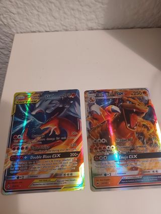 LOTE 2 CARTAS POKEMON CHARIZARD