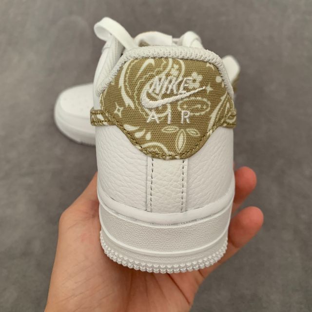 Air Force 1 Low Barely Paisley