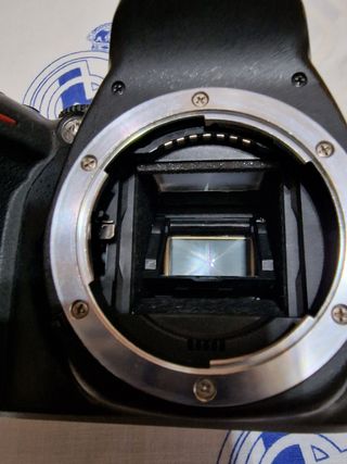 NIKON D5200 Sólo Cuerpo