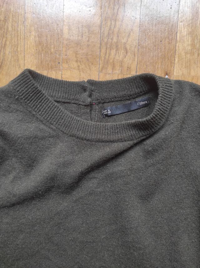 Vestido con botones en la espalda