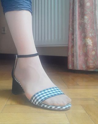 Sandalias de tacón de cuadritos vichi de mujer