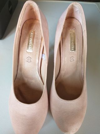 Zapatos de tacón rosas