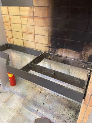 Barbacoa de calidad, robusta y facil de montar!