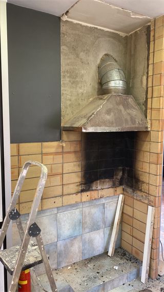 Barbacoa de calidad, robusta y facil de montar!