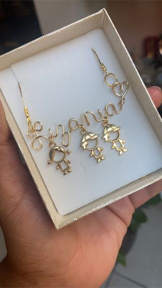 Collar con tu nombre de acero