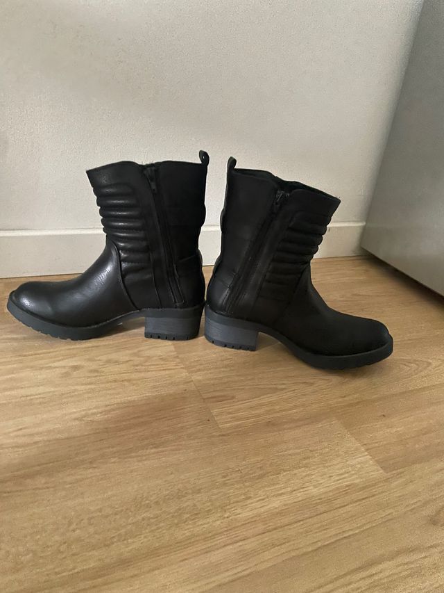 Botines Mustang talla 36