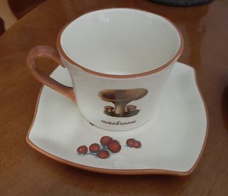 Juego de tazas + platitos +  bandeja