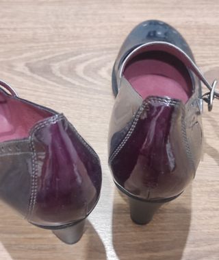ZAPATOS CHAROL TACÓN HISPANITAS